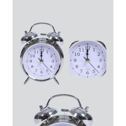 Yuvarlak Gümüş Dekoratif Işıklı Masa Üstü Saat Alarmlı Sessiz Çalışma Yuvarlak Gümüş Dekoratif Işıklı Masa Üstü Saat Alarmlı Sessiz Çalışma