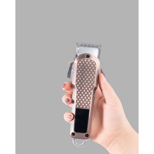 Şarjlı Saç Kesme Makinesi – 4 Kademeli Ayar LCD Ekran ve Hızlı Şarj Desteği Şarjlı Saç Kesme Makinesi – 4 Kademeli Ayar LCD Ekran ve Hızlı Şarj Desteği