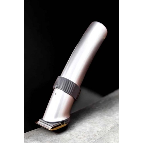 4 Taraklı Profesyonel Şarjlı Saç ve Sakal Kesme Tıraş Makinesi Seti